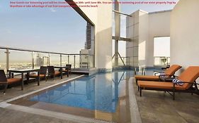 Hotel Ramada Corniche  4*